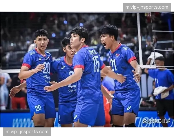 中国男篮强弱侧转移战术执行 通过球权移动攻击防守薄弱区域