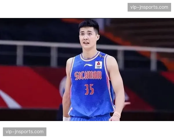 朱松玮15分快攻外线投射，北控外线最稳定得分点技术特点分析